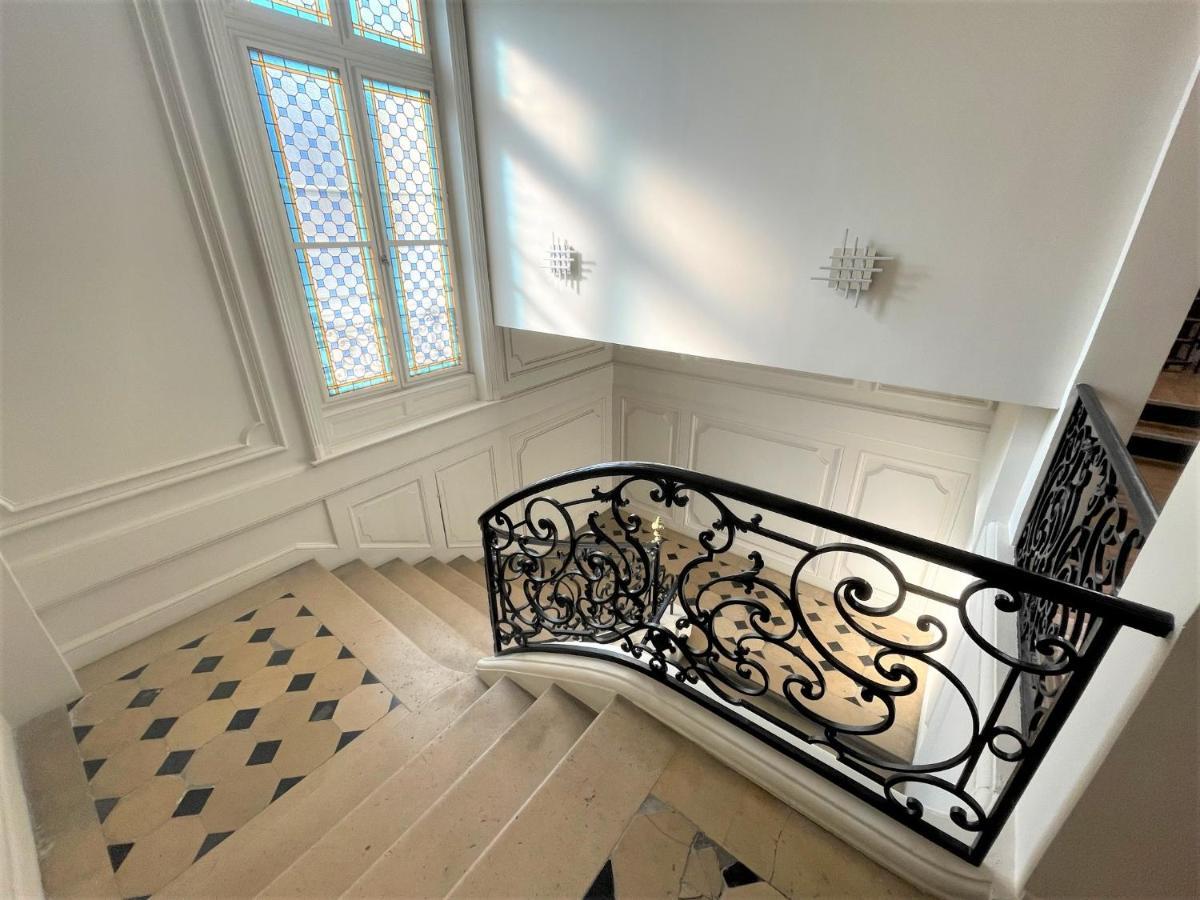 Aux Clefs Des Sacres - Dans Un Hotel Particulier Situe Rue Du Marc - Reims - Hyper Centre Forum Mairie Boulingrin מראה חיצוני תמונה