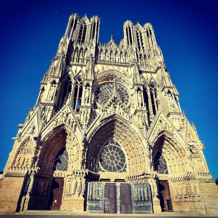 Aux Clefs Des Sacres - Dans Un Hotel Particulier Situe Rue Du Marc - Reims - Hyper Centre Forum Mairie Boulingrin מראה חיצוני תמונה