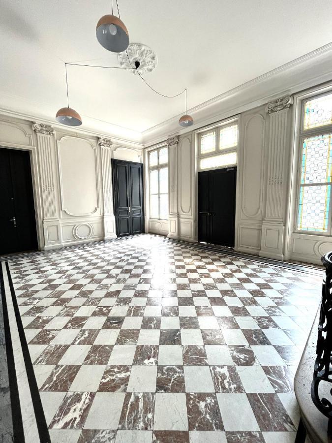 Aux Clefs Des Sacres - Dans Un Hotel Particulier Situe Rue Du Marc - Reims - Hyper Centre Forum Mairie Boulingrin מראה חיצוני תמונה